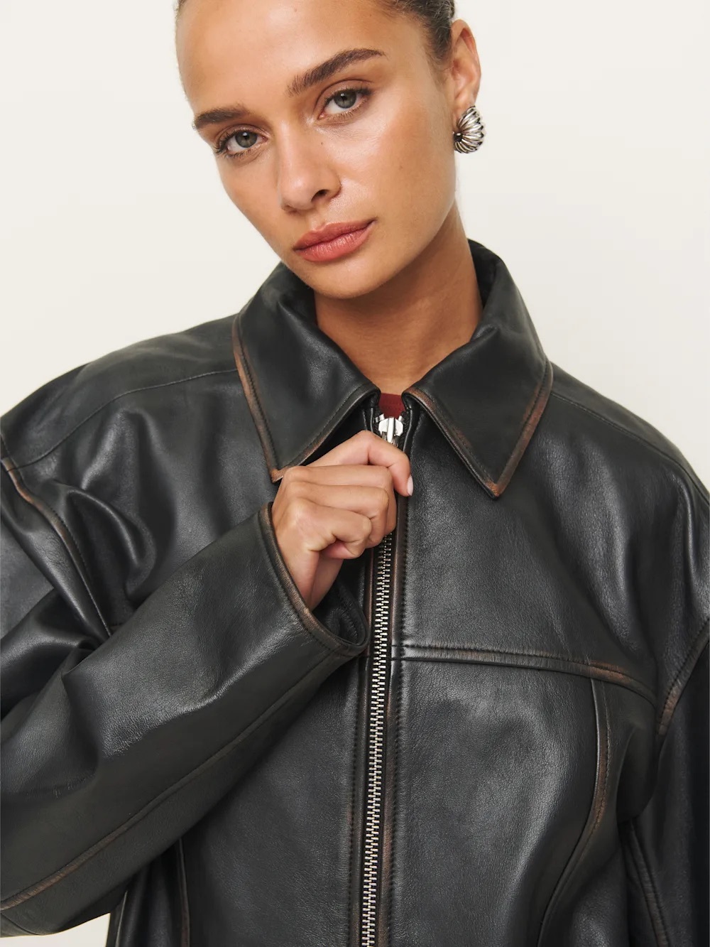 Reformation Veda Bennet Oversized Leather Bomber - Picture 7 of 9